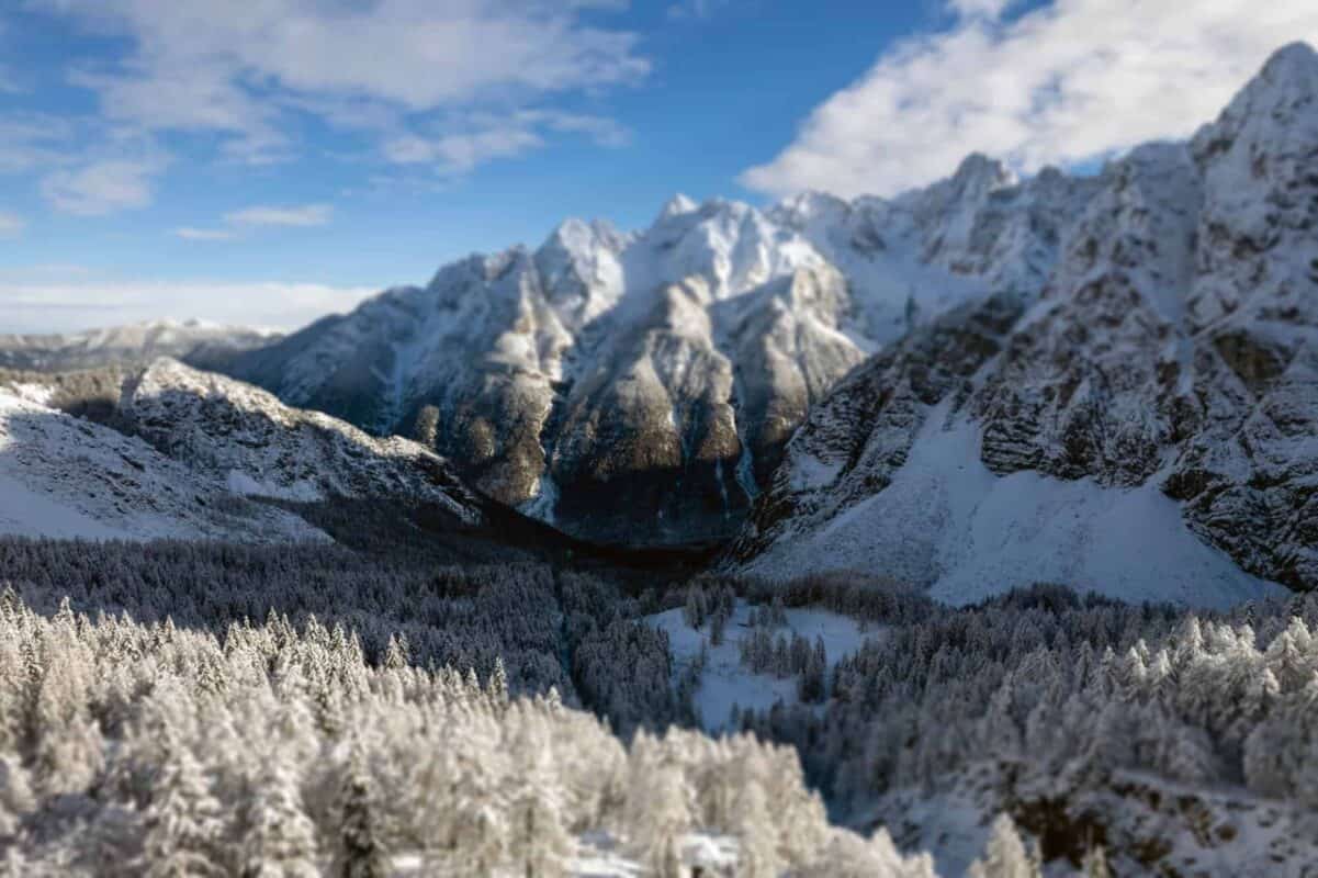 Je verblijf in een berghut in Vršič in Kranjska Gora, Slovenië. Je verblijf op de pas van Vršič.